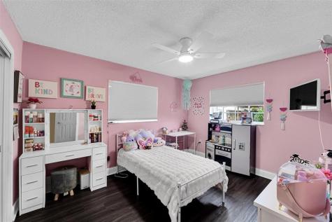 9846 NW 26th Place Sunrise FL 33322