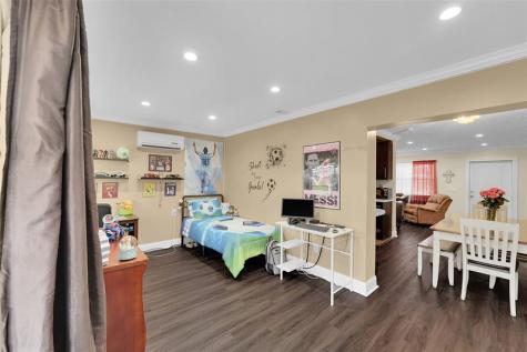 9846 NW 26th Place Sunrise FL 33322