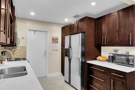 9846 NW 26th Place Sunrise FL 33322