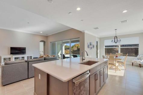 4793 Four Lakes Circle Vero Beach FL 32968