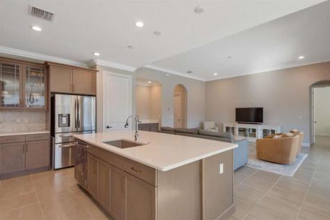 4793 Four Lakes Circle Vero Beach FL 32968