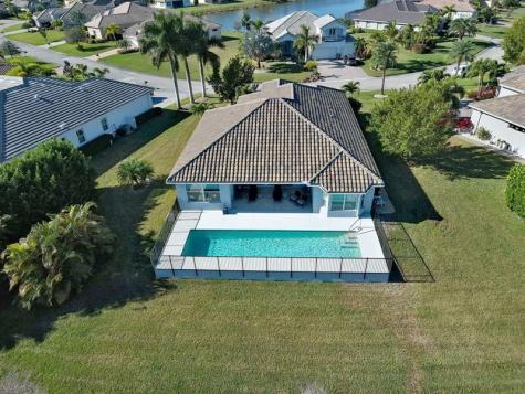 4793 Four Lakes Circle Vero Beach FL 32968