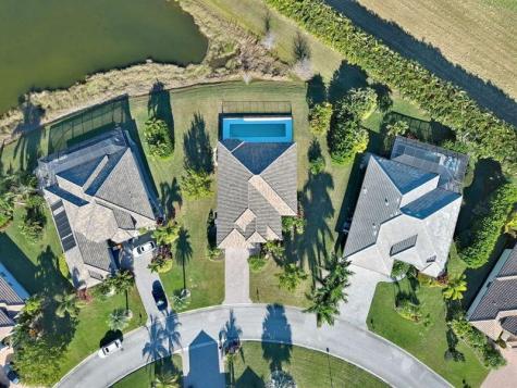 4793 Four Lakes Circle Vero Beach FL 32968