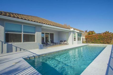 4793 Four Lakes Circle Vero Beach FL 32968