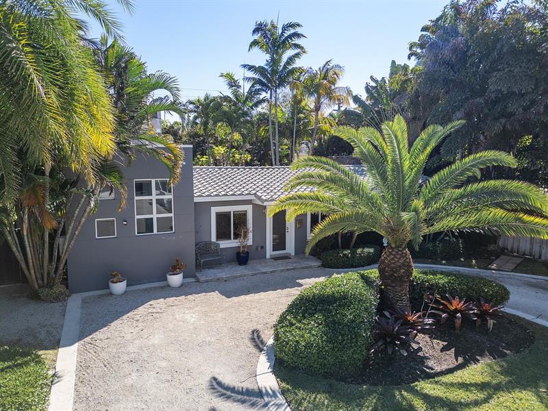 2716 NE 10th Terrace Wilton Manors FL 33334