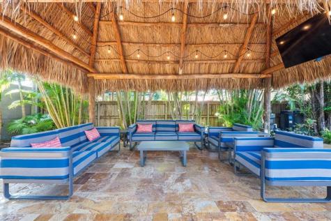 2716 NE 10th Terrace Wilton Manors FL 33334