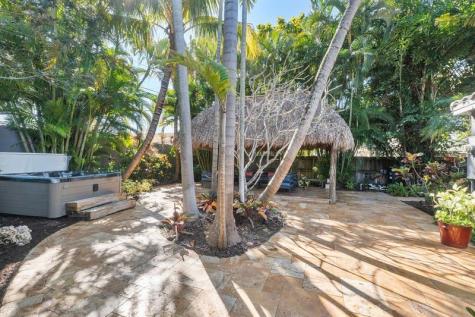 2716 NE 10th Terrace Wilton Manors FL 33334