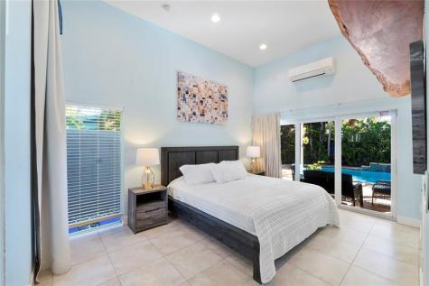 2716 NE 10th Terrace Wilton Manors FL 33334