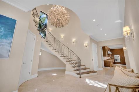 156 Fiesta Way Fort Lauderdale FL 33301