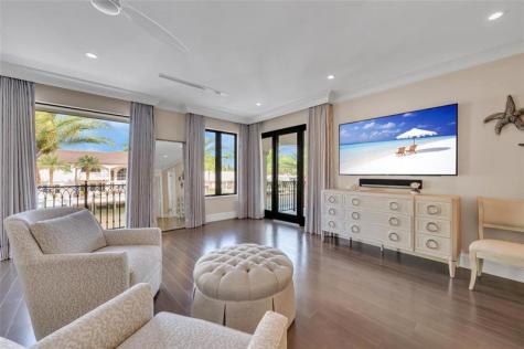 156 Fiesta Way Fort Lauderdale FL 33301