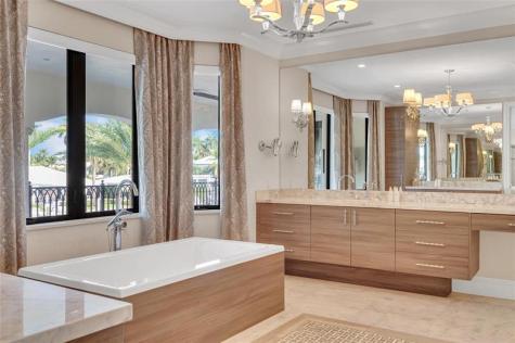 156 Fiesta Way Fort Lauderdale FL 33301