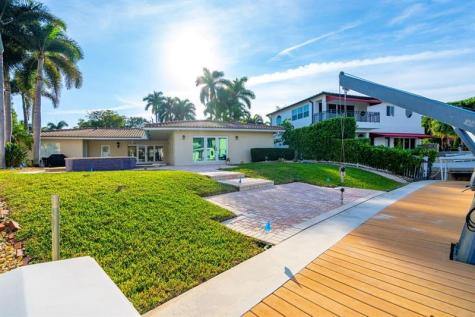 2317 NE 28th Court Lighthouse Point FL 33064