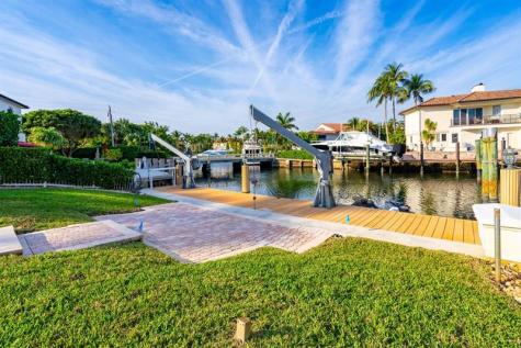 2317 NE 28th Court Lighthouse Point FL 33064