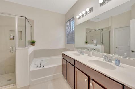 25123 SW 118th Place Cutler Bay FL 33032