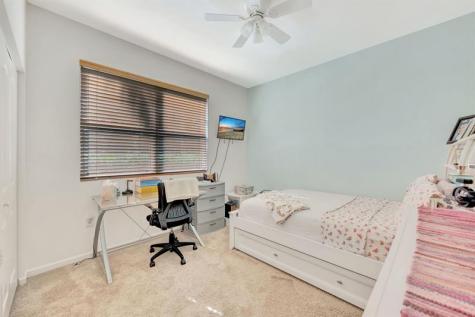 25123 SW 118th Place Cutler Bay FL 33032