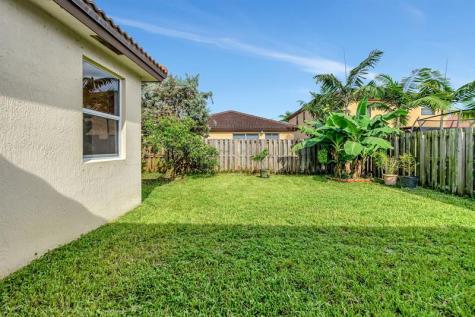 25123 SW 118th Place Cutler Bay FL 33032