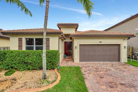 25123 SW 118th Place Cutler Bay FL 33032