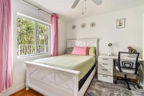 1347 Plumosa Way Weston FL 33327