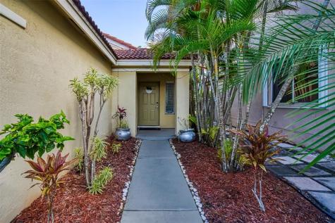 1347 Plumosa Way Weston FL 33327