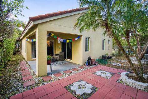 1347 Plumosa Way Weston FL 33327