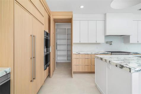 8 Leeward Circle Jupiter FL 33469