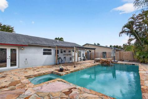 2081 NW 107th Terrace Sunrise FL 33322