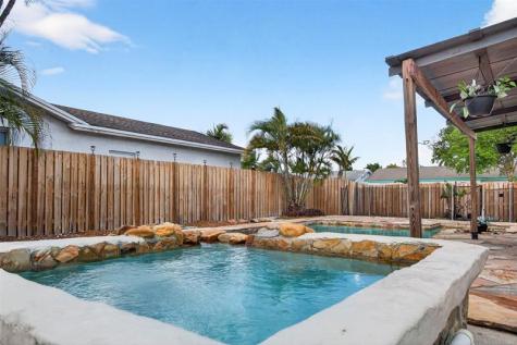2081 NW 107th Terrace Sunrise FL 33322