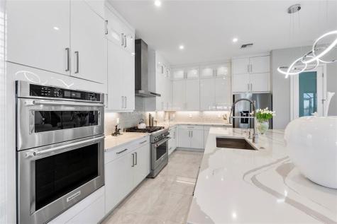 12617 Solana Bay Circle Palm Beach Gardens FL 33412
