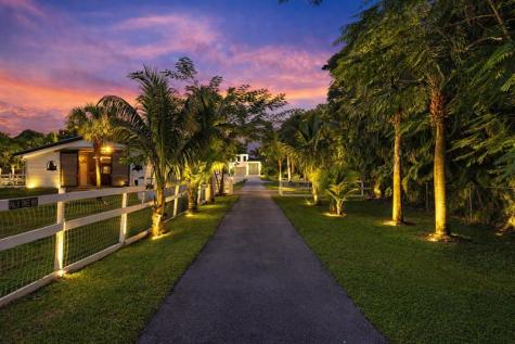 13500 Stirling Road Southwest Ranches FL 33330