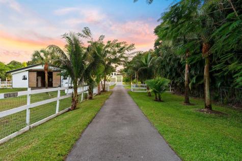 13500 Stirling Road Southwest Ranches FL 33330