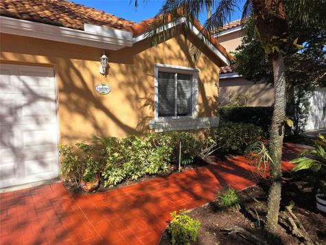 10061 NW 2nd Street Plantation FL 33324