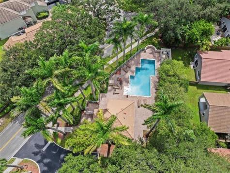 10061 NW 2nd Street Plantation FL 33324