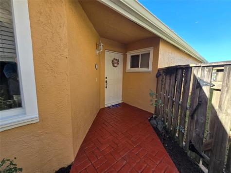 10061 NW 2nd Street Plantation FL 33324