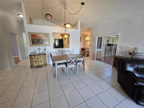 10061 NW 2nd Street Plantation FL 33324