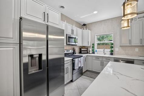 4087 NW 5th Avenue Fort Lauderdale FL 33309