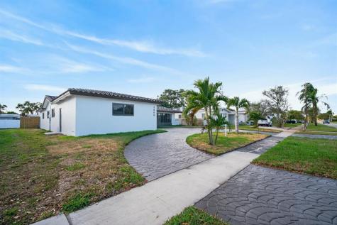 1800 N 54th Avenue Hollywood FL 33021