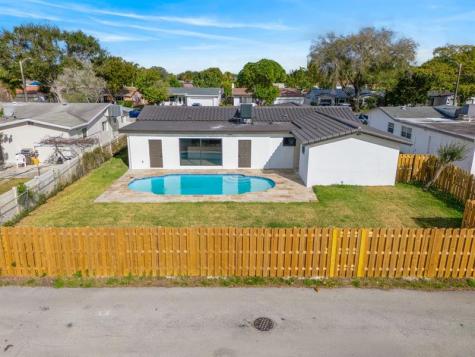 1800 N 54th Avenue Hollywood FL 33021