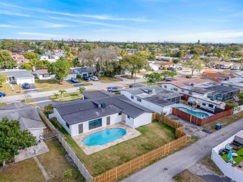 1800 N 54th Avenue Hollywood FL 33021