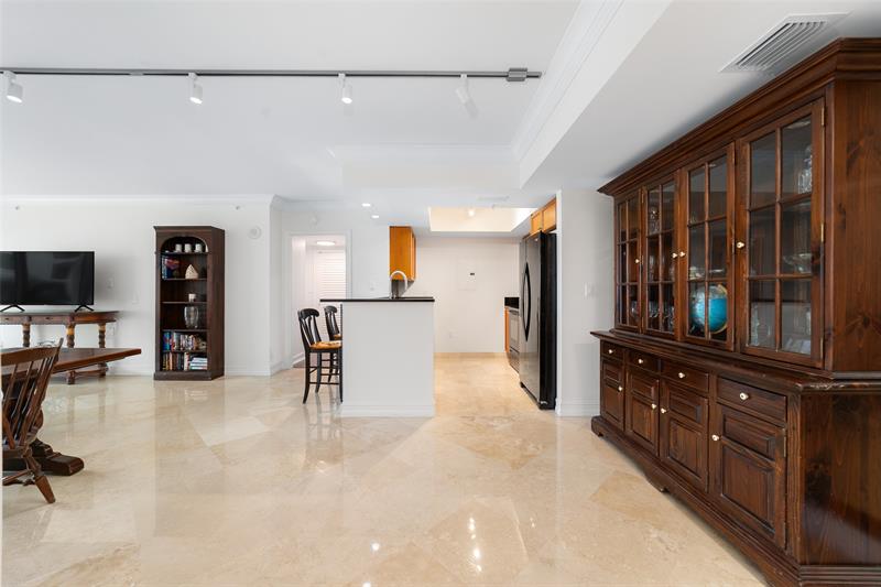 99 SE Mizner Boulevard Boca Raton FL 33432