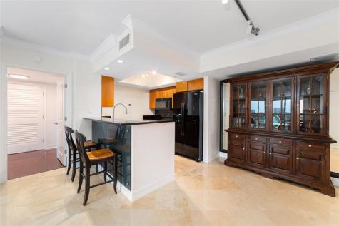 99 SE Mizner Boulevard Boca Raton FL 33432