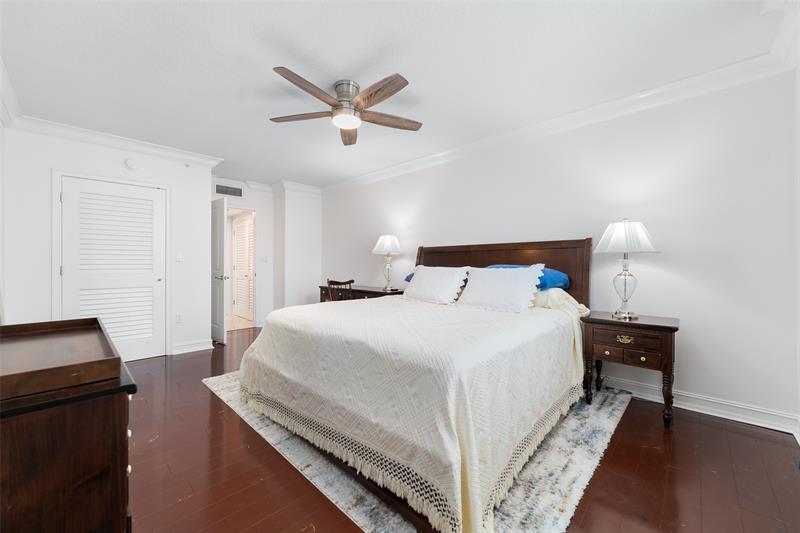 99 SE Mizner Boulevard Boca Raton FL 33432