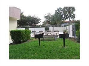 2771 Riverside Drive Coral Springs FL 33065