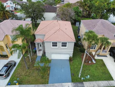 15895 NW 5th Street Pembroke Pines FL 33028