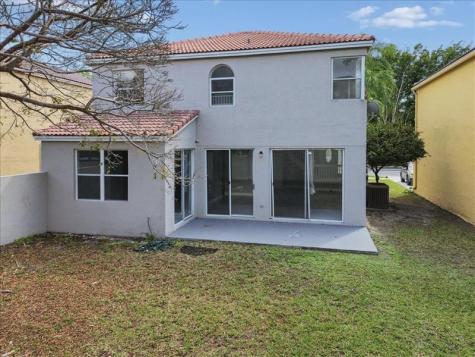 15895 NW 5th Street Pembroke Pines FL 33028