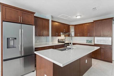 15895 NW 5th Street Pembroke Pines FL 33028