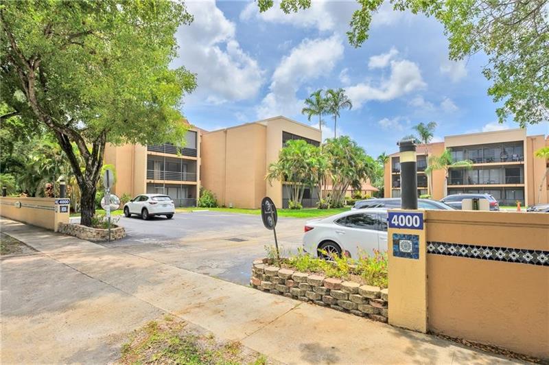 4000 N Hills Drive Hollywood FL 33021