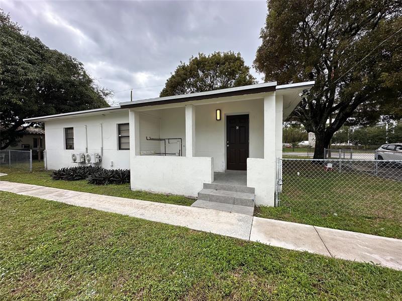 1291 NW 40 Miami FL 33142