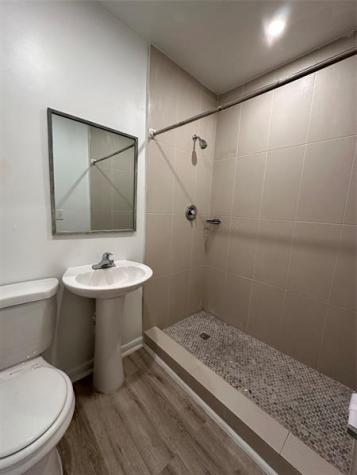 1291 NW 40 Miami FL 33142