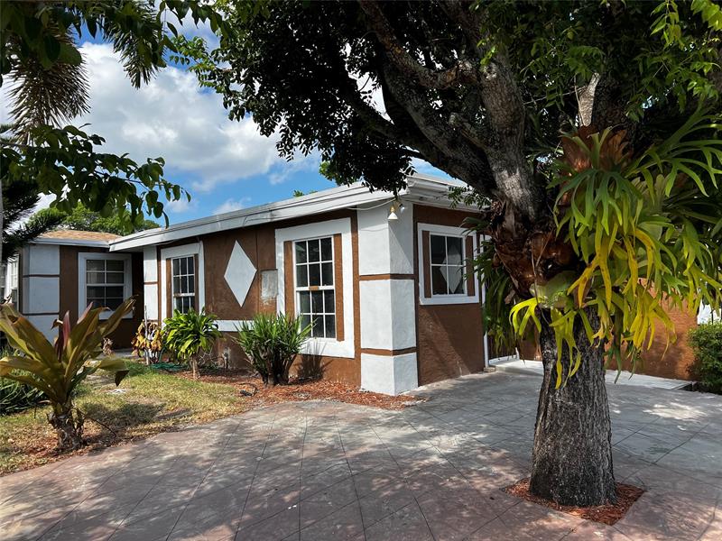 101 NW 13th Avenue Boynton Beach FL 33435