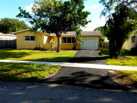 9444 SW 52nd Place Cooper City FL 33328